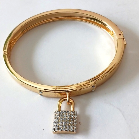 BANGLE BRACELET PAD LOCK CHARM GOLD - Picture 3 of 6